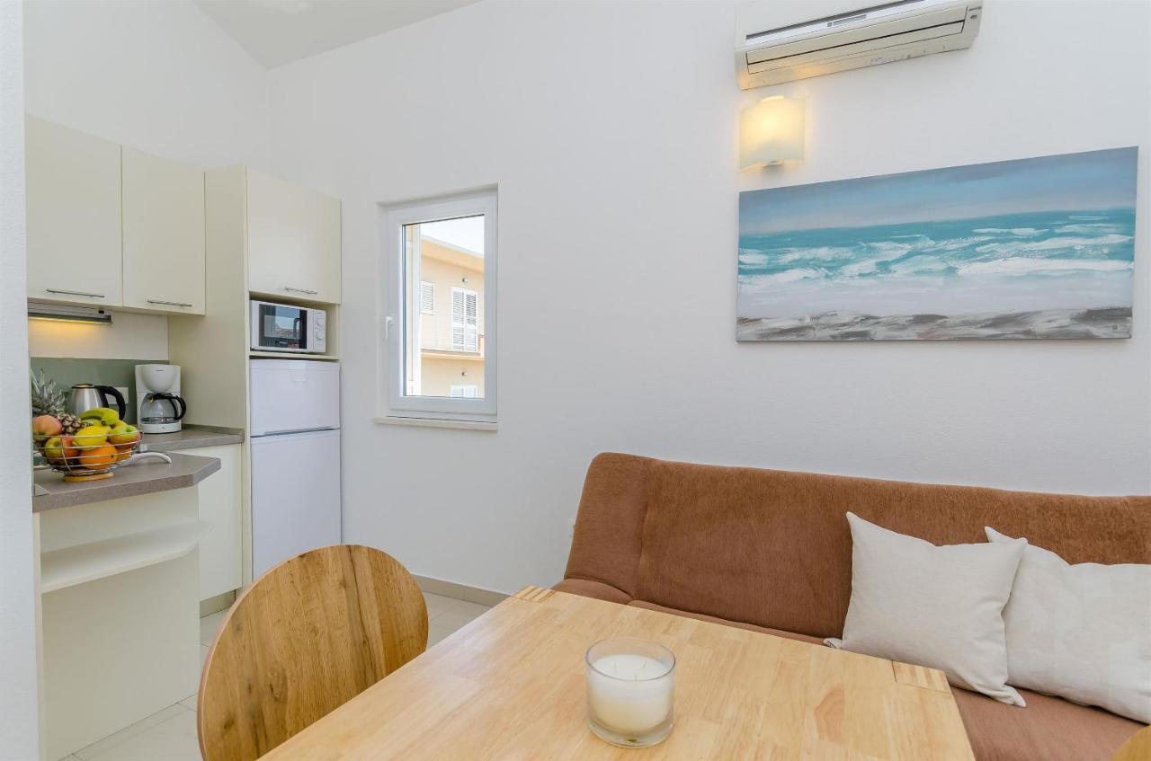 Apartments And Room Maestral Trogir Zewnętrze zdjęcie