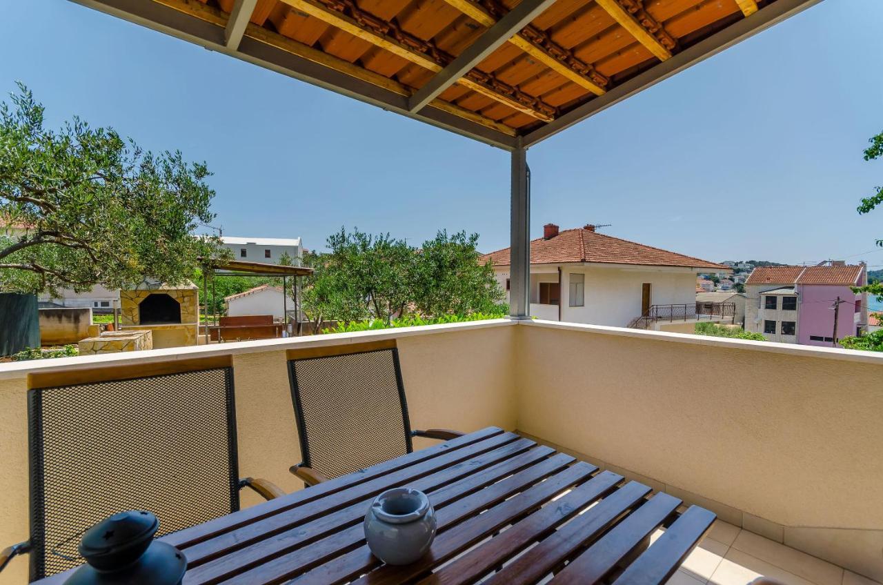 Apartments And Room Maestral Trogir Zewnętrze zdjęcie