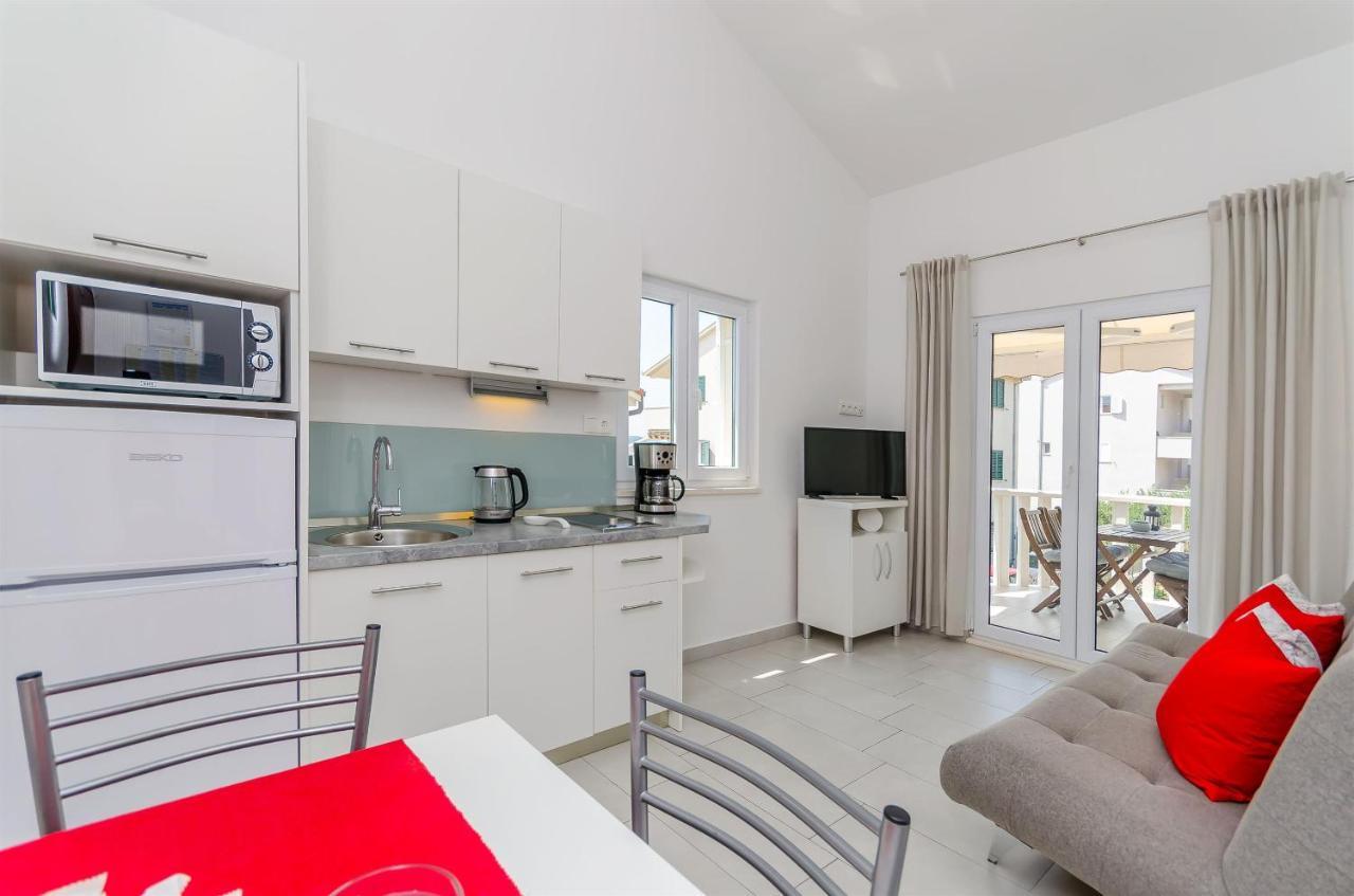 Apartments And Room Maestral Trogir Zewnętrze zdjęcie