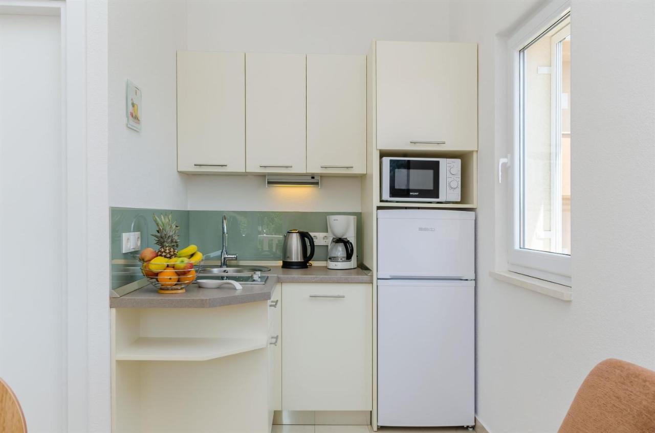Apartments And Room Maestral Trogir Zewnętrze zdjęcie