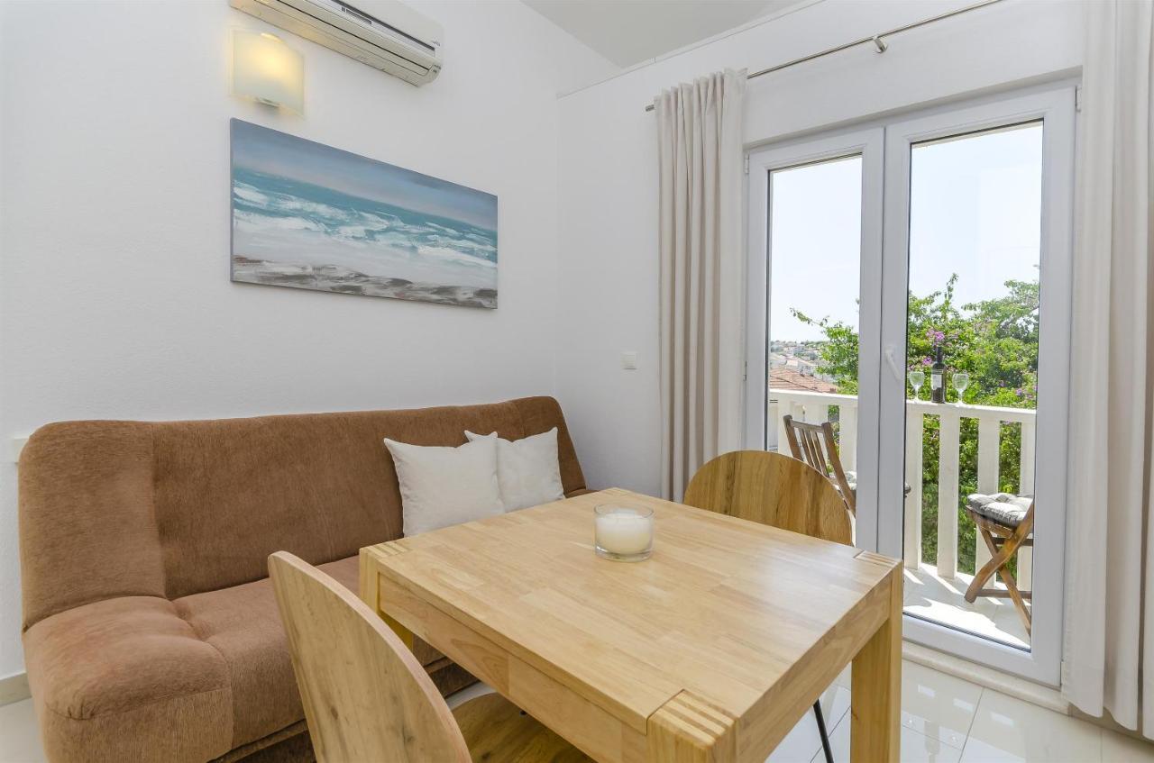 Apartments And Room Maestral Trogir Zewnętrze zdjęcie
