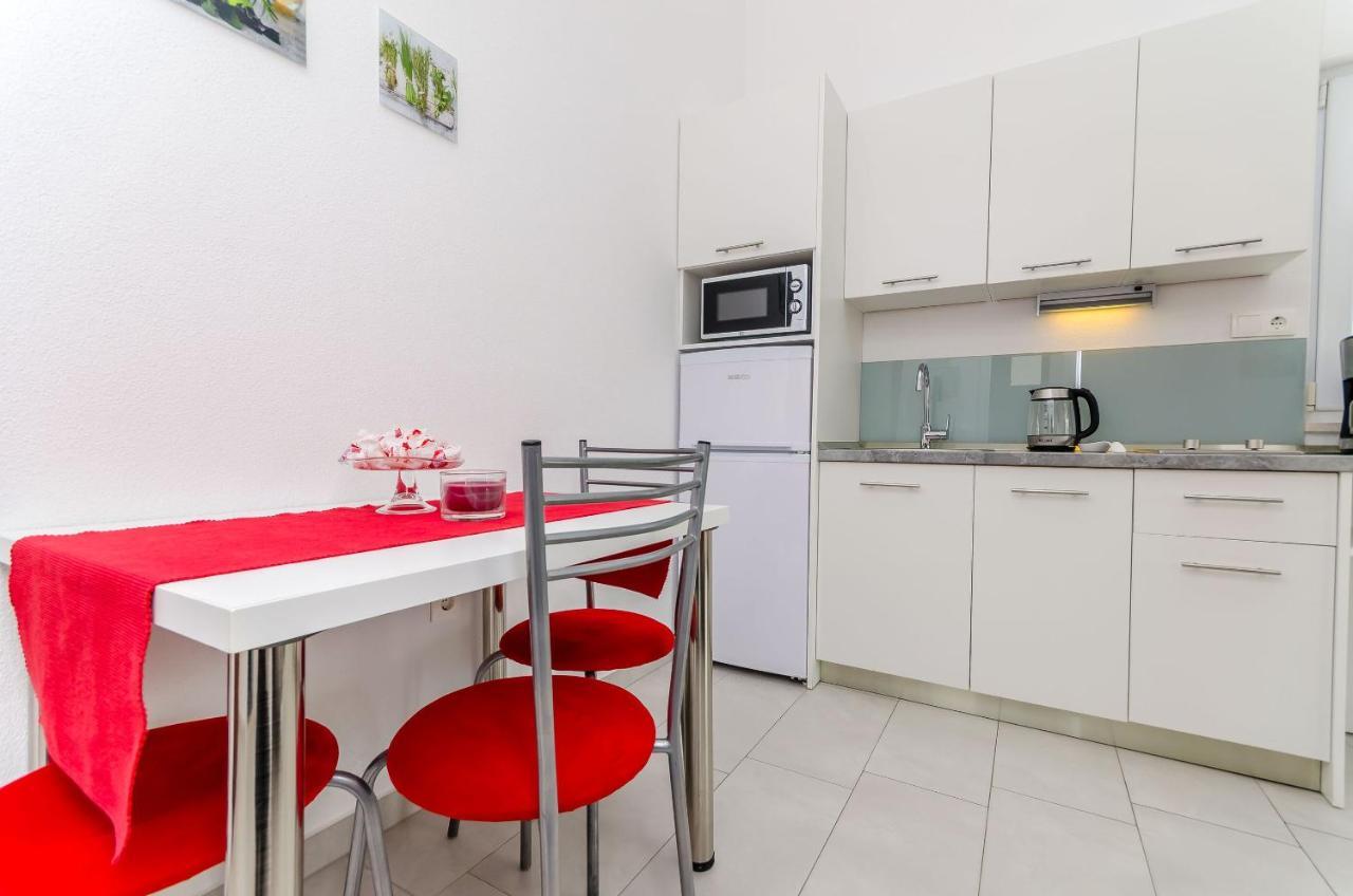 Apartments And Room Maestral Trogir Zewnętrze zdjęcie